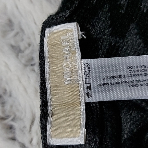 Michael Kors  Winter Hat - Picture 3 of 5